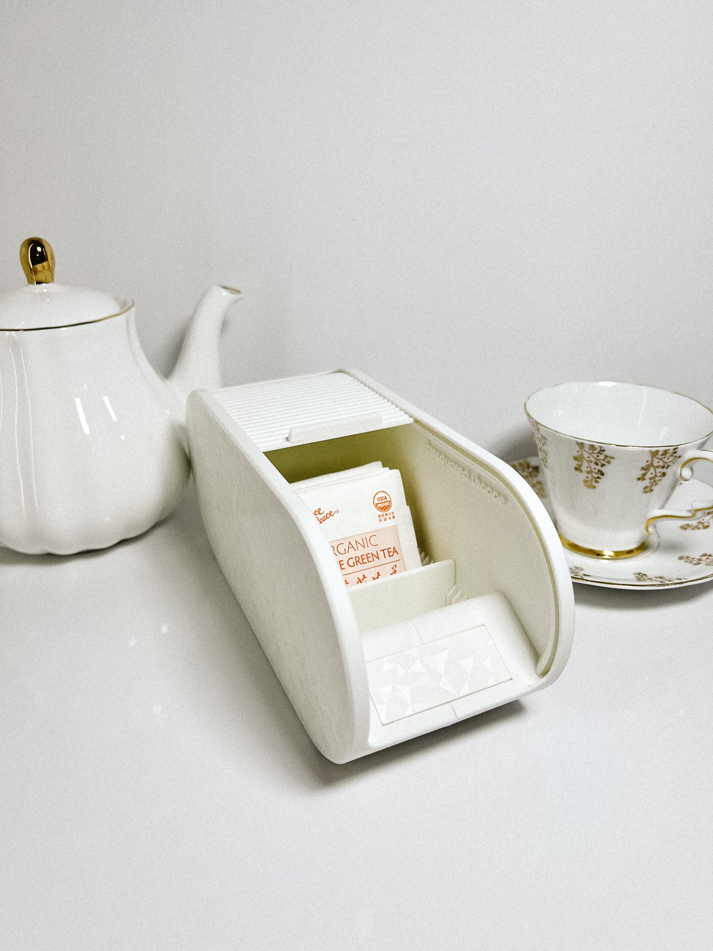 MCM Tea Box