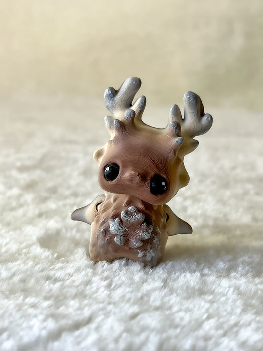 Flexi Snow Deer | Desk Buddies, 3d Printed Toys, Desk Animals, Cute Animals, Desk Decor, Deer